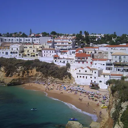 Cristina E Ricardo Villa