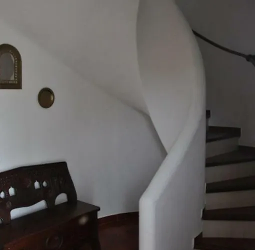 Cristina E Ricardo Villa *